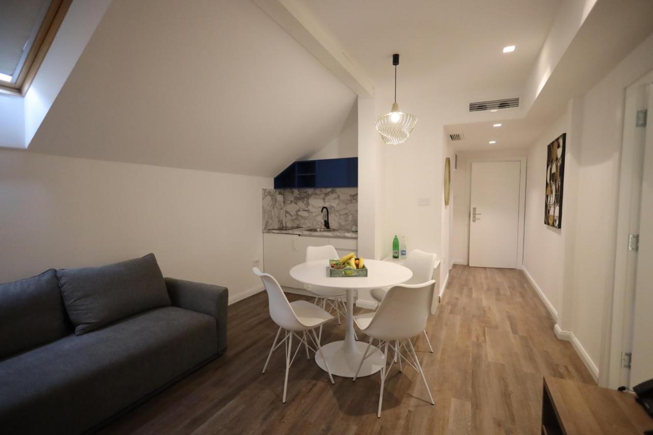 Royal Wellness And Spa Ruma Exterior foto